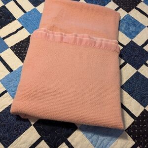 Vtg  Soft Pastel Pink Blanket Retro. SatinTrim. Twin Size 68x86 Inches. Waffle